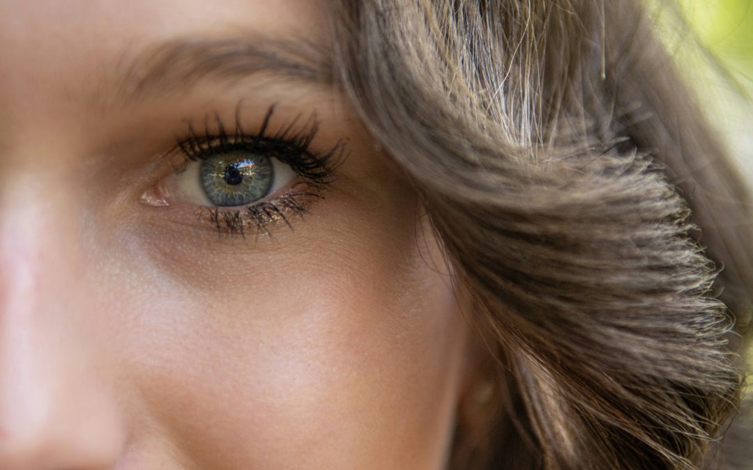 Natural and Surgical Methods to Tighten Eyelid Skin