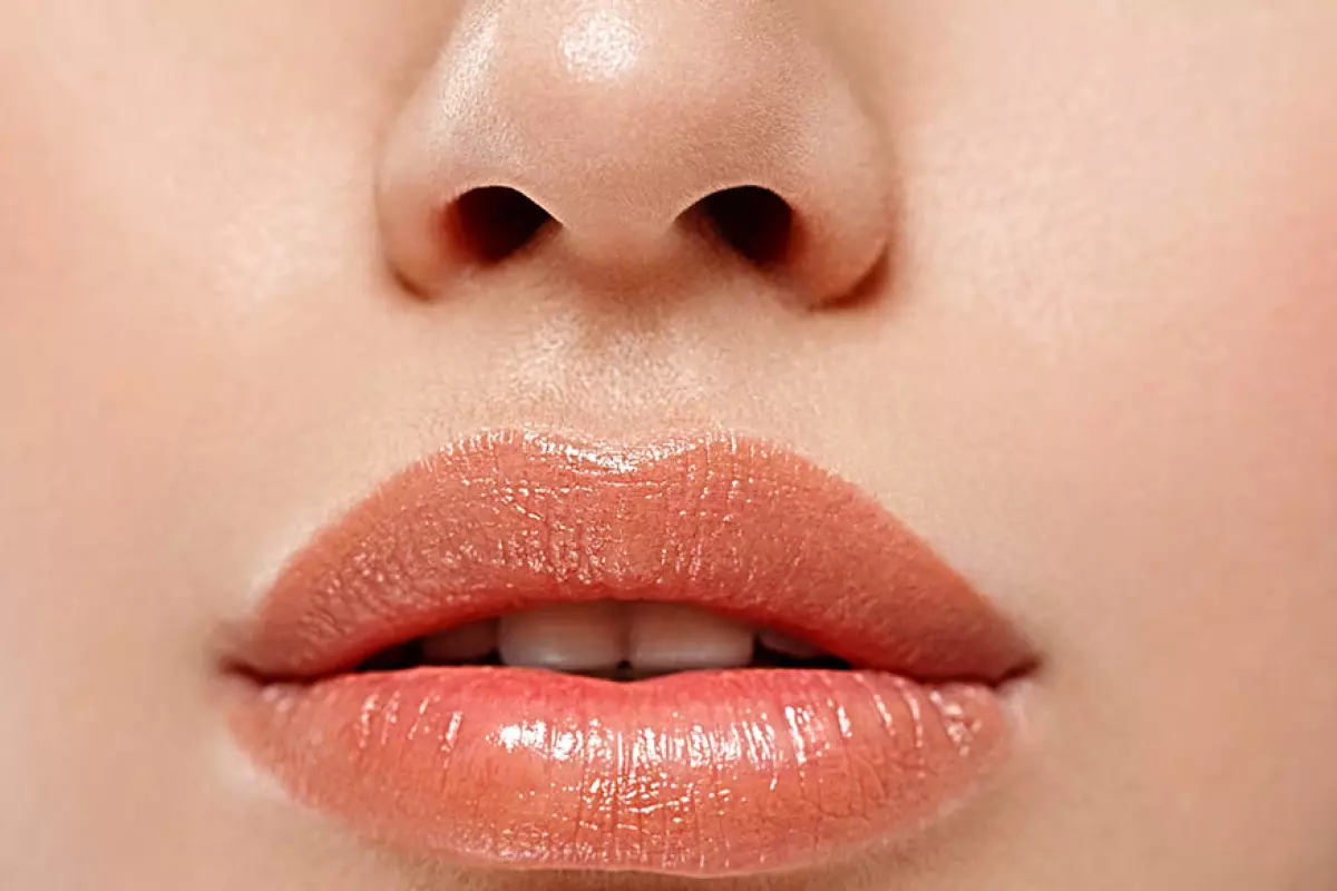 Lip Flip